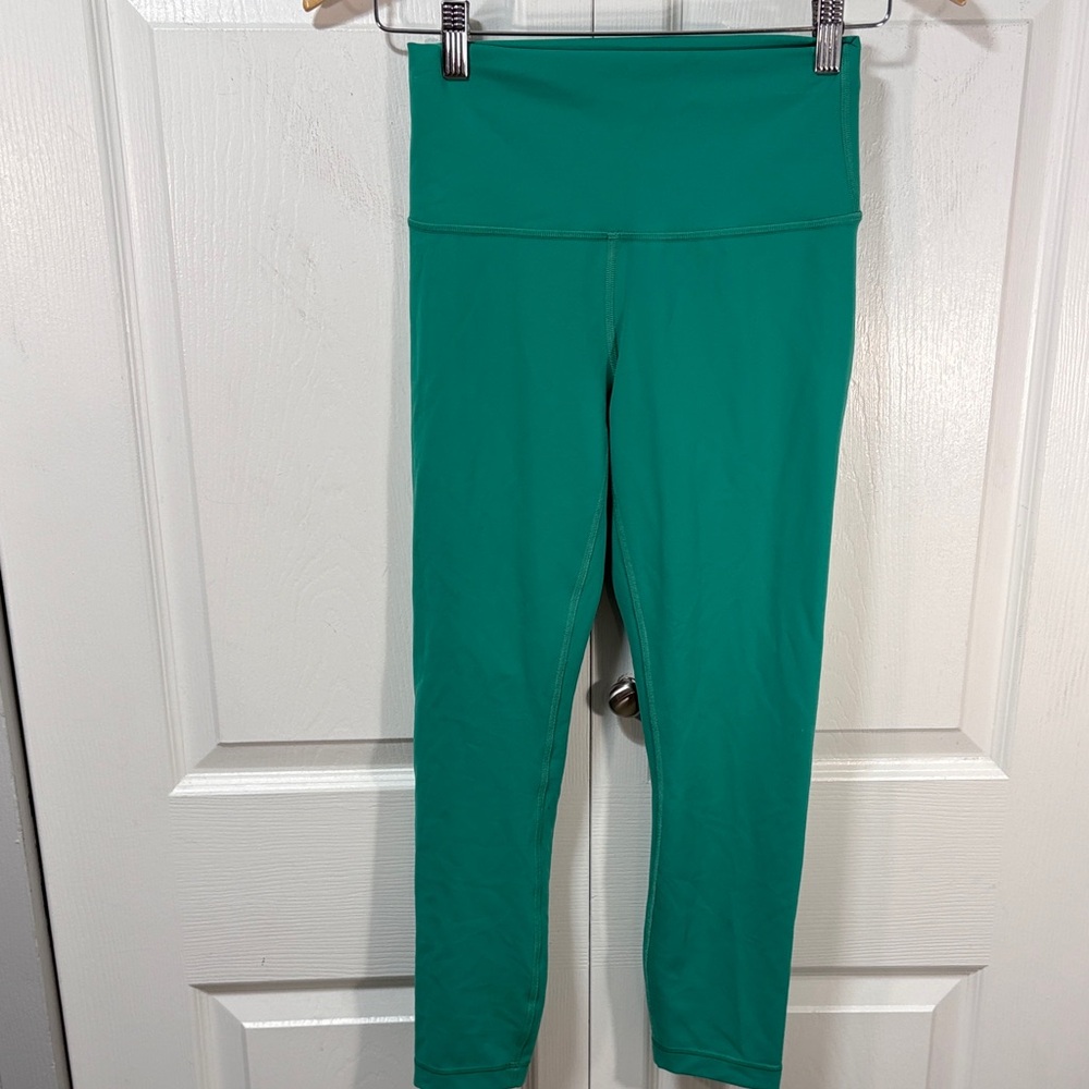 lululemon athletica wonder under  High-Rise cropped 23” Leggings - Picture 4 of 9